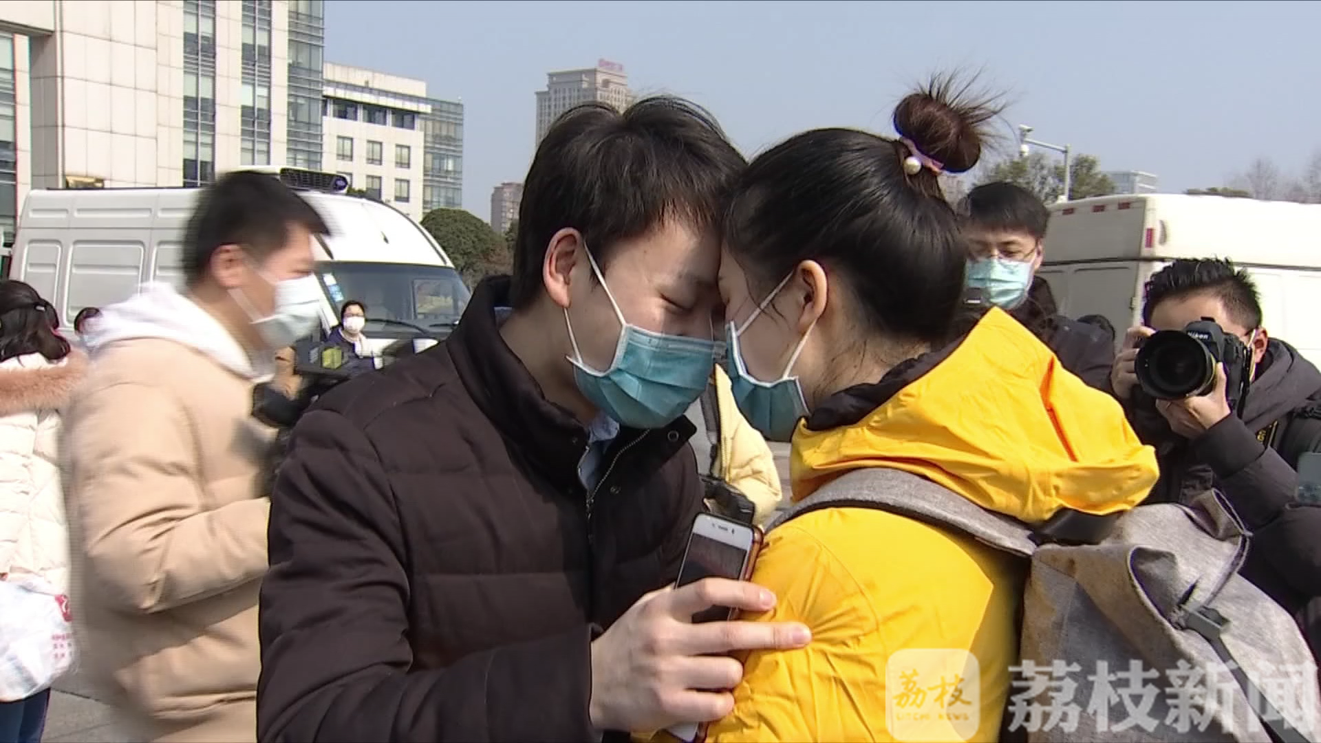 『幸福』步入婚姻殿堂 “最美抗疫护士”兑现幸福约定