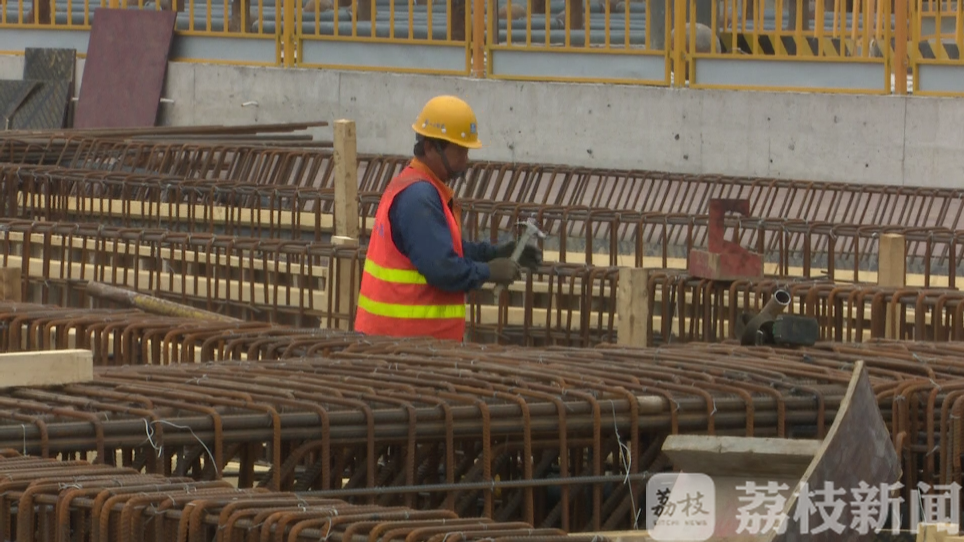 东站■ 镇江东站建设“五一”不停工