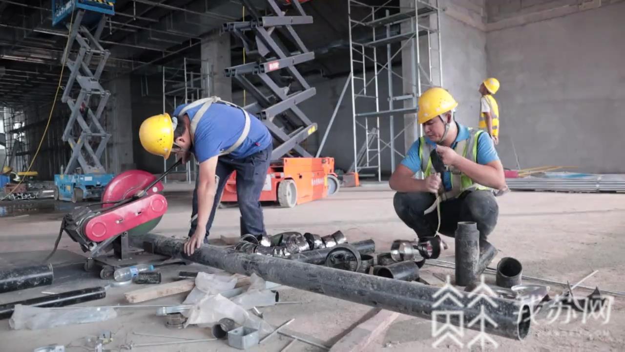 [扬州]——连镇铁路扬州东站施工进入冲刺阶段 两条国家级铁路干线“交汇点”
