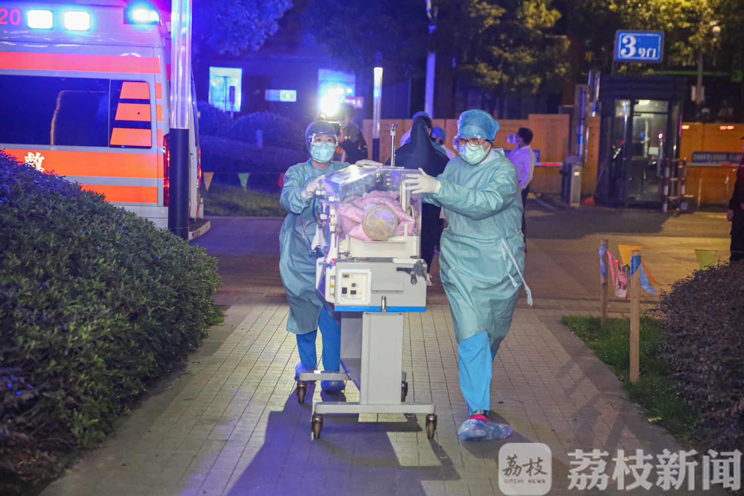 『患儿』武汉患儿跨越千里来宁就医 疫情阻隔不断的爱心传递