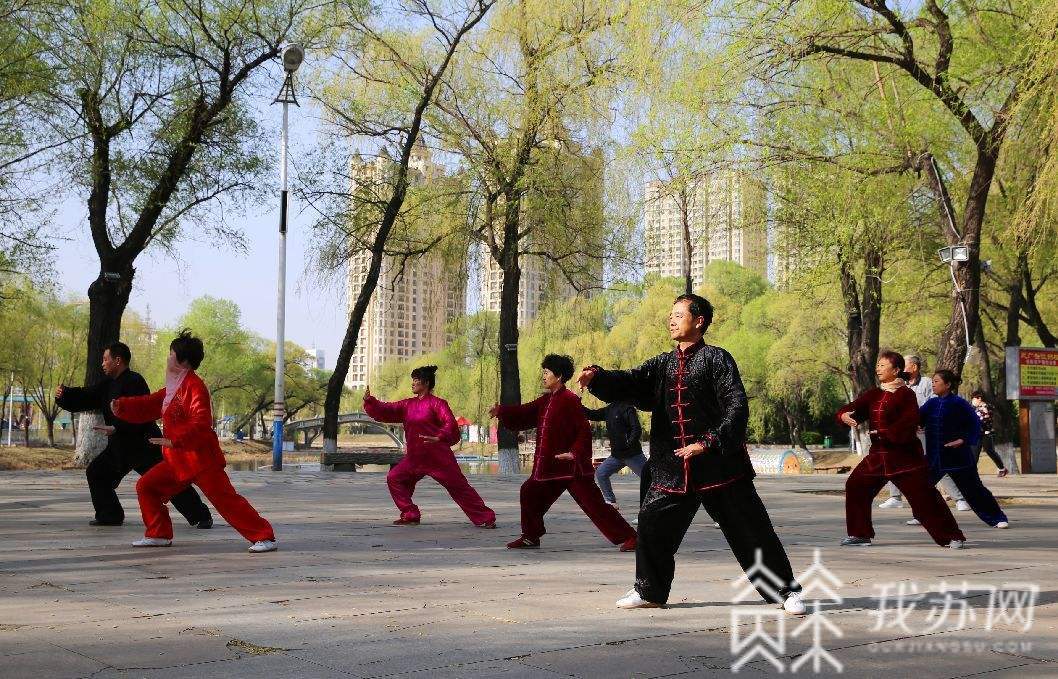 江苏■加衣服了！周末雨水包场，最低气温将跌到2℃左右