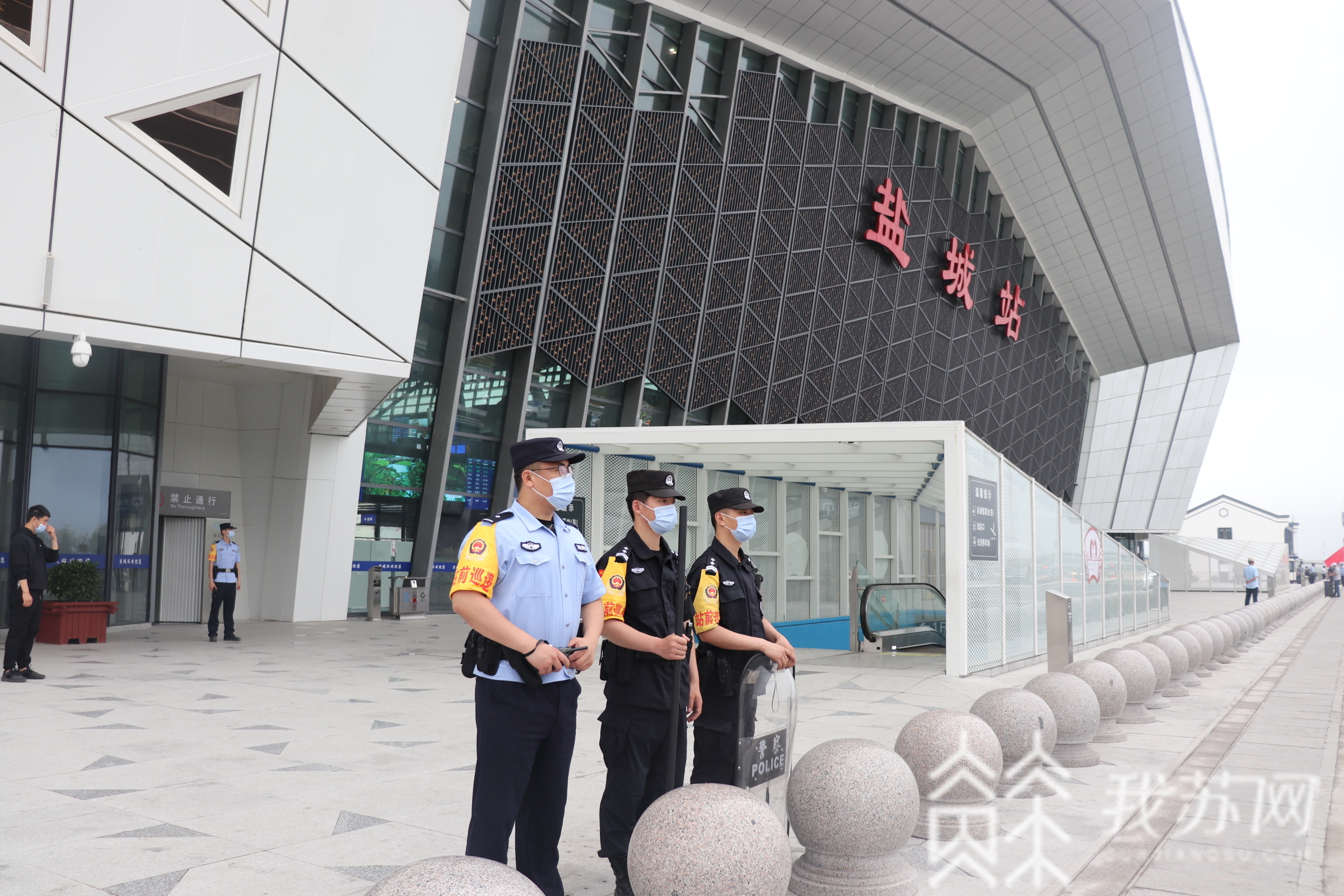 「整治」 盐城警方开展公共交通治安整治“蓝天行动” 打击扒窃、“黑车”等顽疾