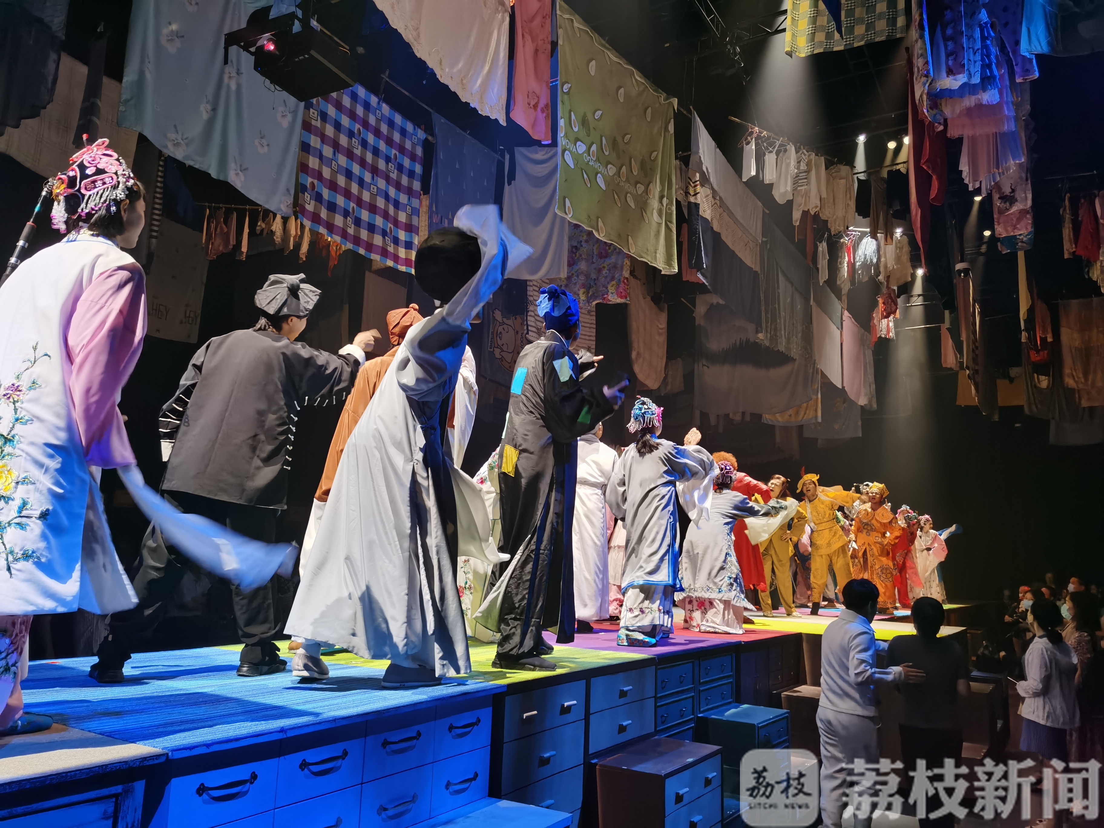 []《只有爱?戏剧幻城》公演，打造长三角文旅新地标 每天50+戏剧同时上演!