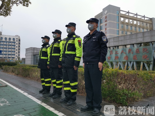 盐城警方全员在岗  织密疫情防控网