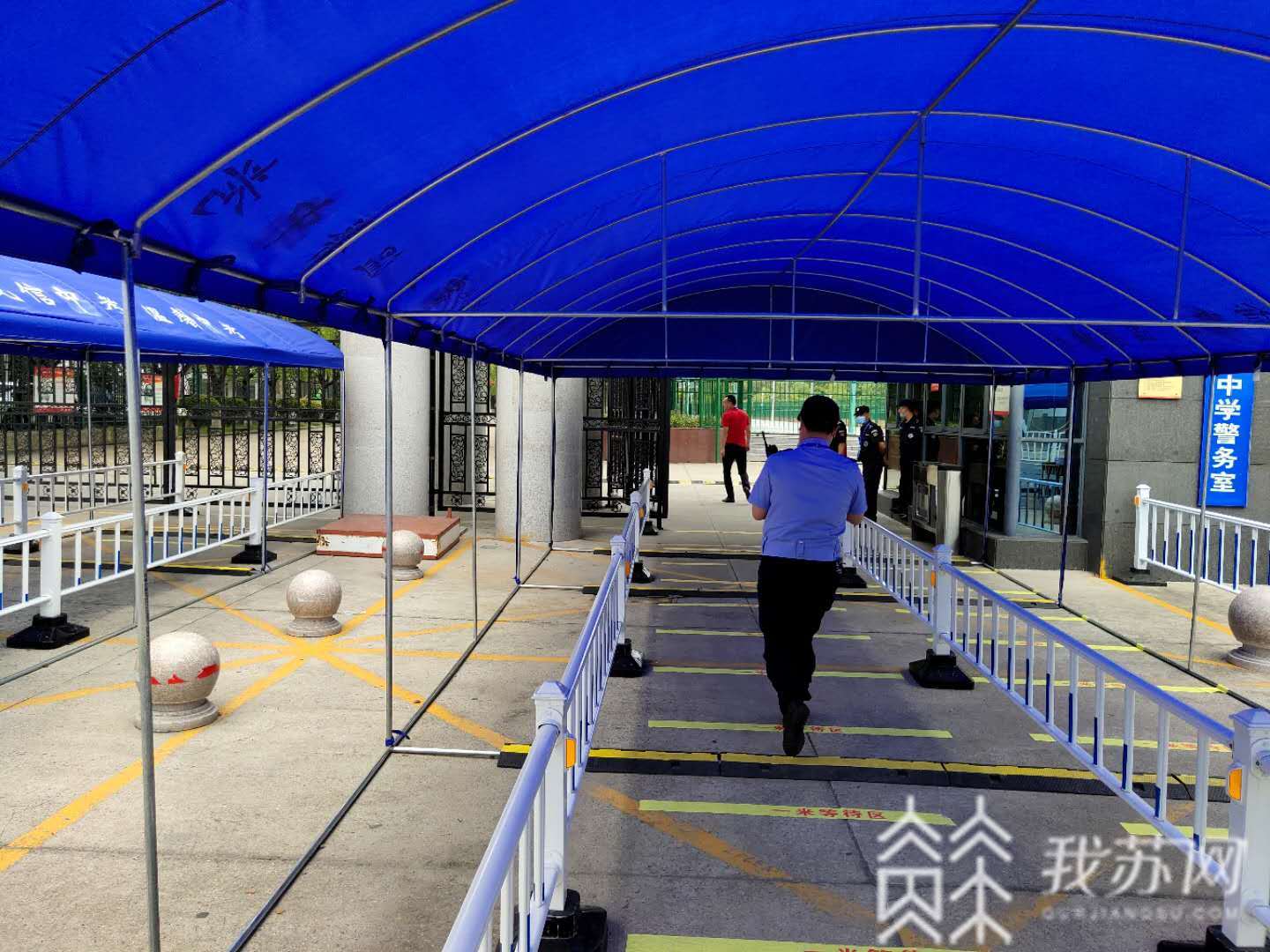 『准考证』 警车开道紧急取回 中考考生忘带准考证