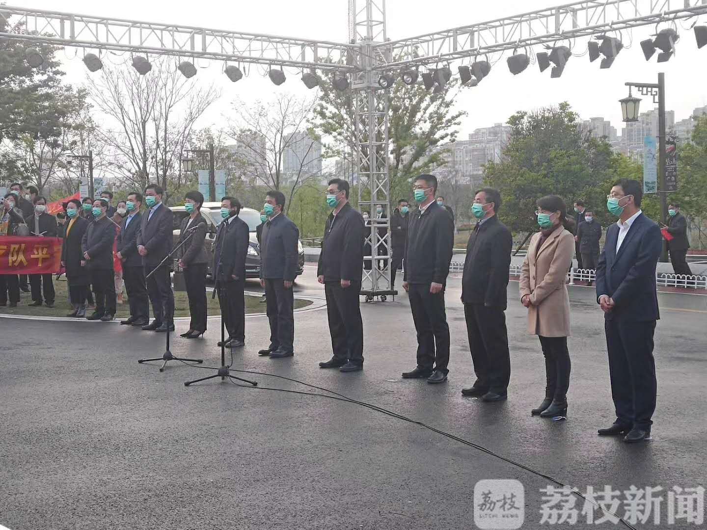 泰州市■泰州市首批援湖北医疗队15名战疫英雄平安归来！