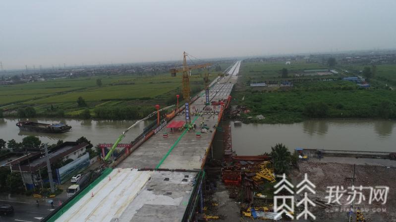 省道■232省道泰兴段跨如泰运河大桥成功合龙