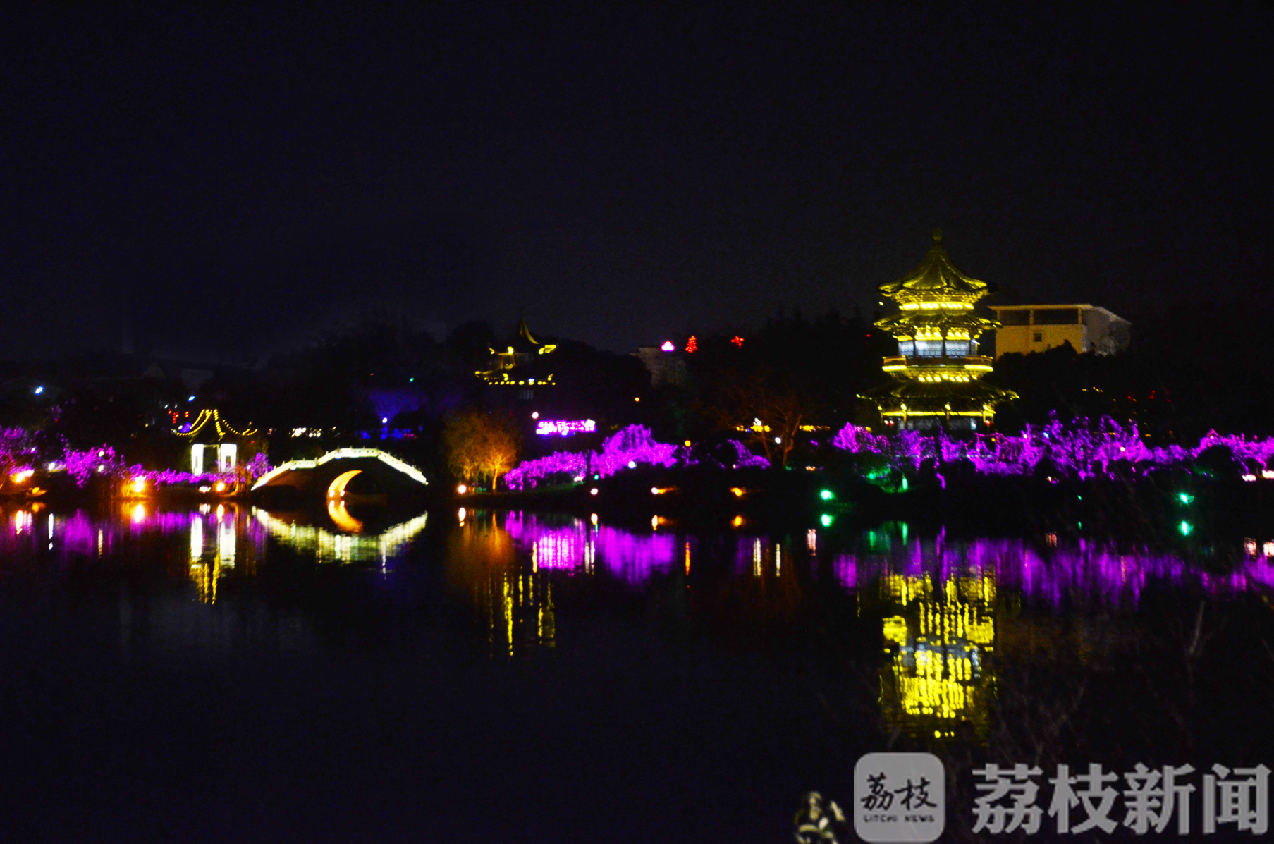 【泰州】泰州凤城河灯会恢复开放 东风夜放花千树