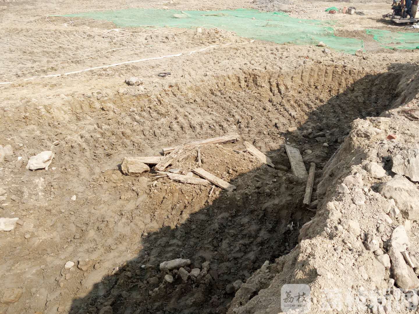 墓志铭■泰州一工地上挖出明代墓志铭