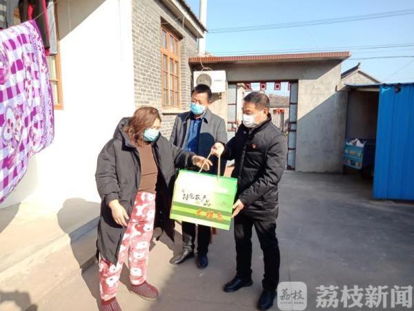 隔离疫情  不隔离爱