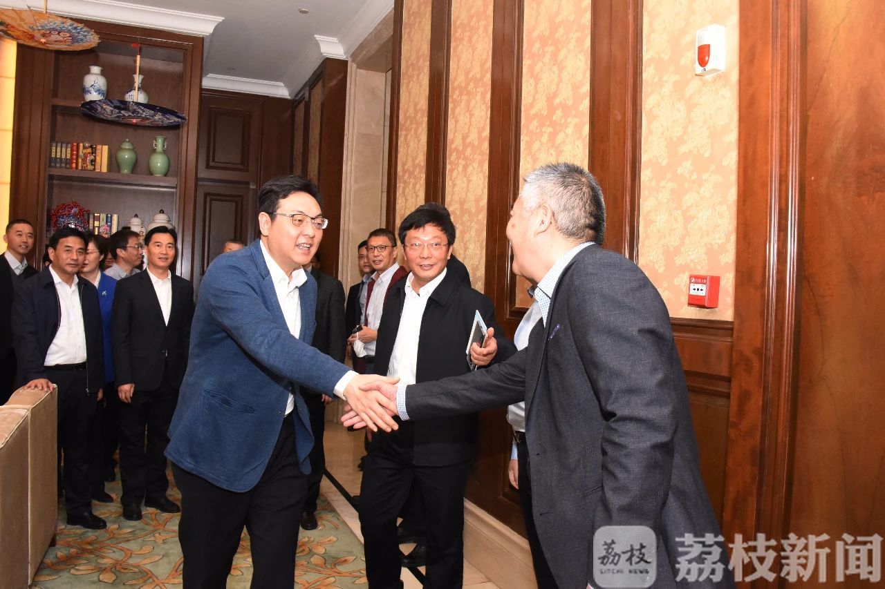 早茶■泰州举办“早茶峰会”打造政企沟通新模式新平台！