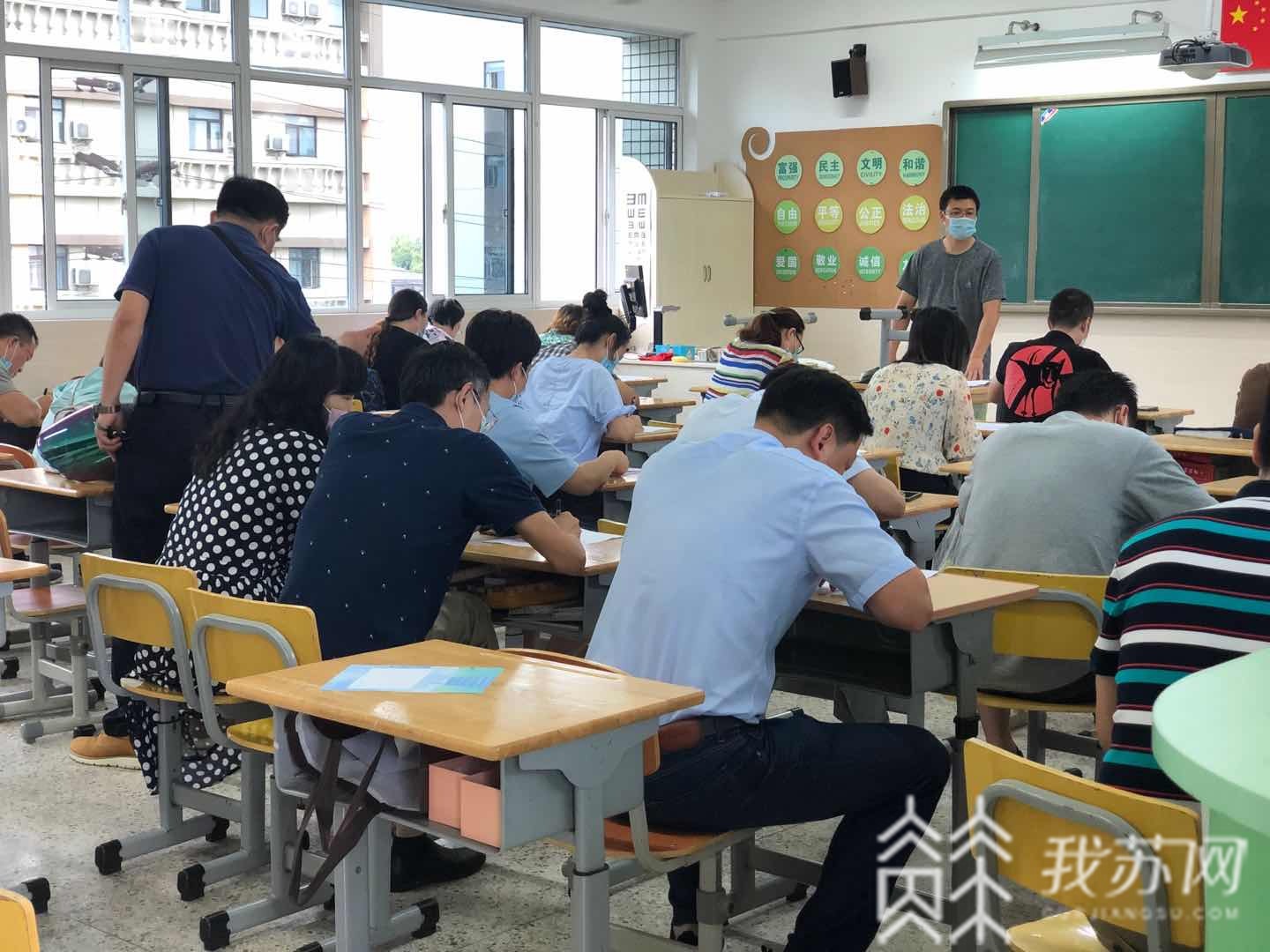 ■家长都想试试摇号 南京市“小升初”公办学区可保底
