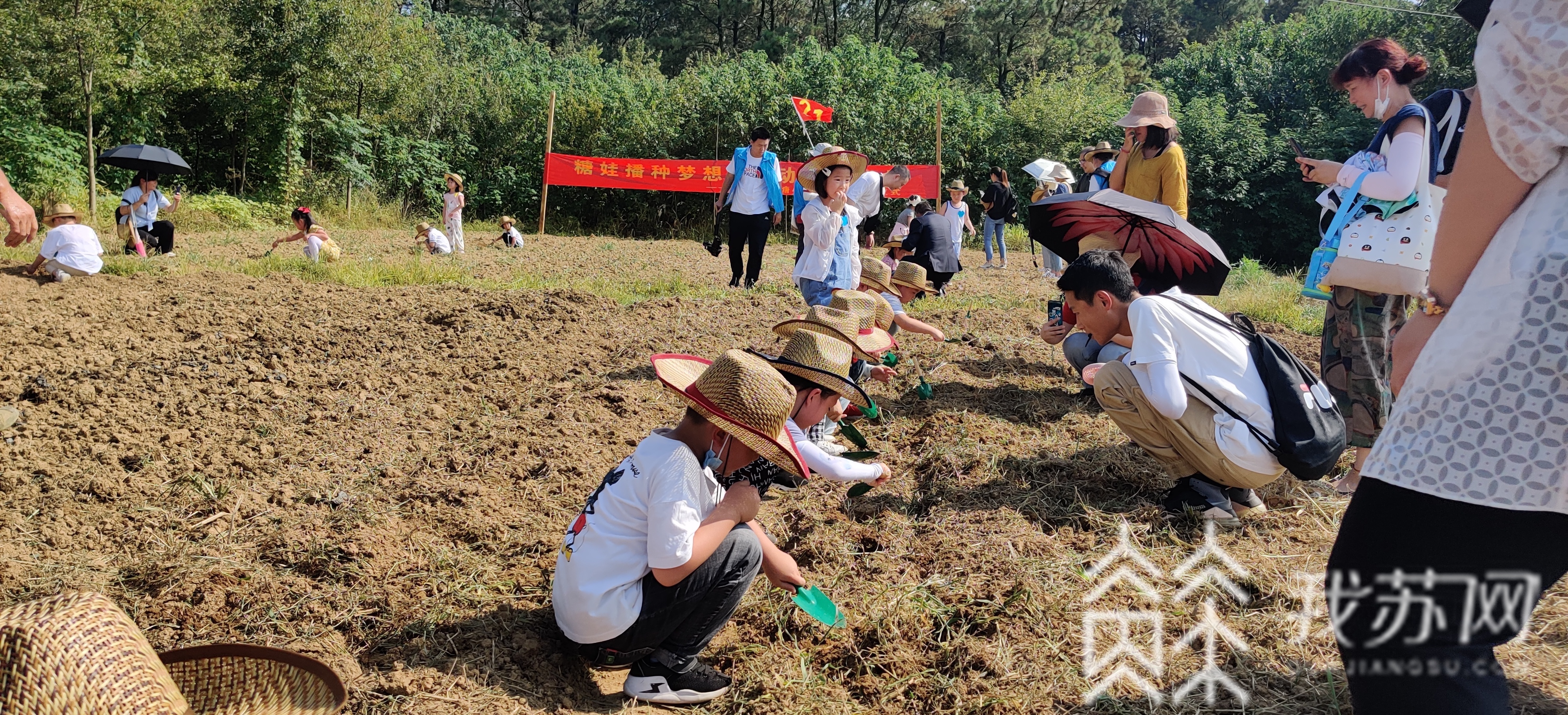 小学■江苏中小学丰富多彩的开学典礼,总有一款让你默默点赞!