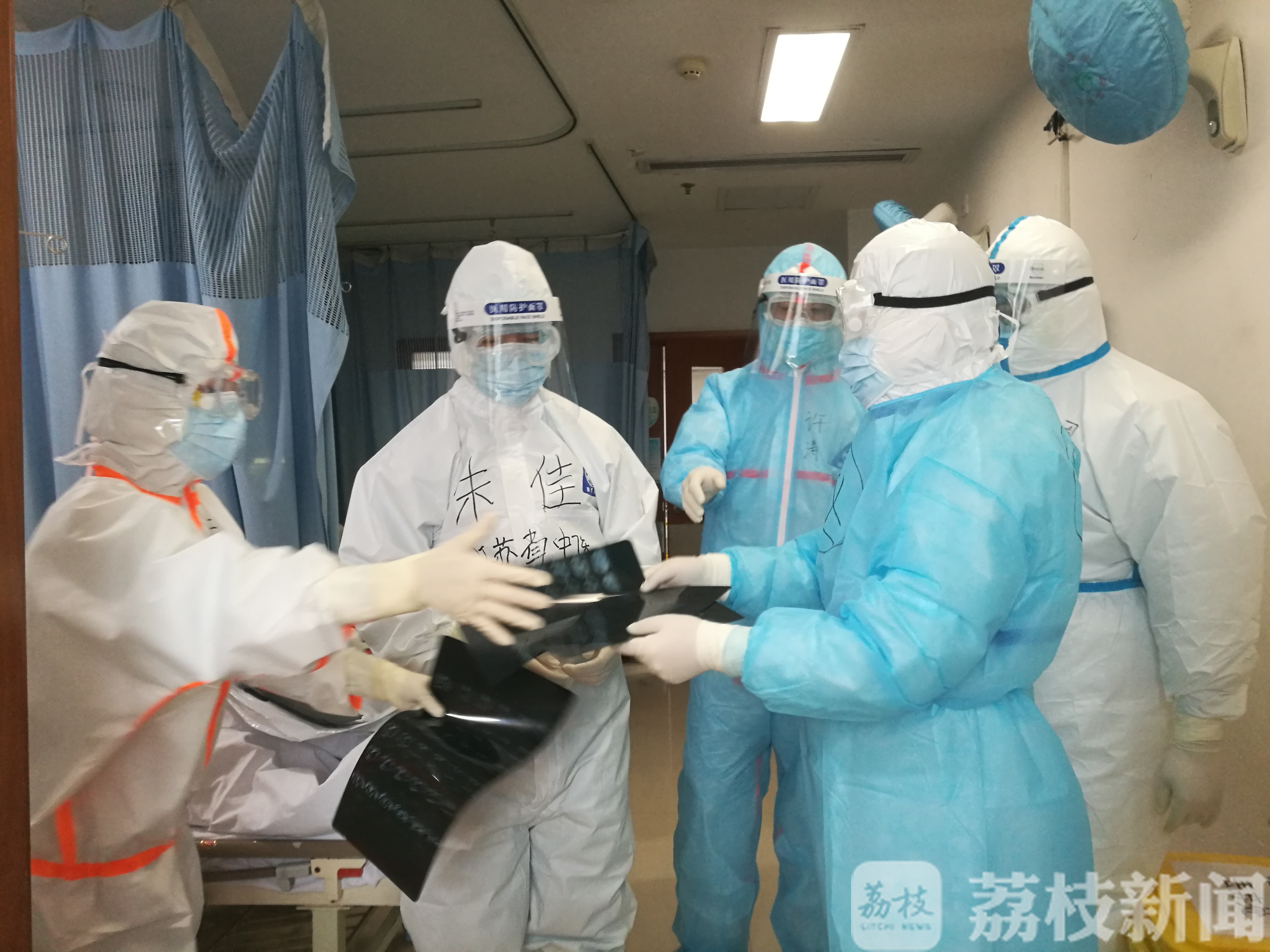 中医院■记住这些英雄!江苏省中医院“疫线”医护人员分批平安回家