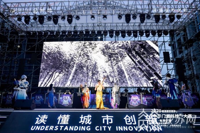 南京■新闻观察：提振经济，“全世界的屋顶”丽思卡尔顿落户南京