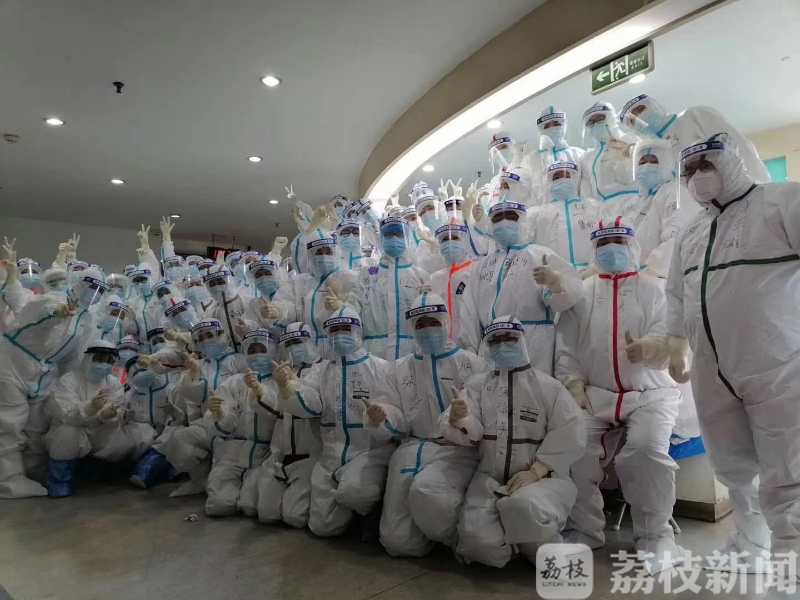 武汉■直通武汉|我会记住那些最亮的星：一位武汉民警记录下的抗疫故事