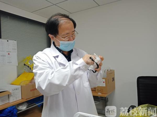 南京玄武区疾控中心的“精锐兵”：以白衣为袍，守医者初心