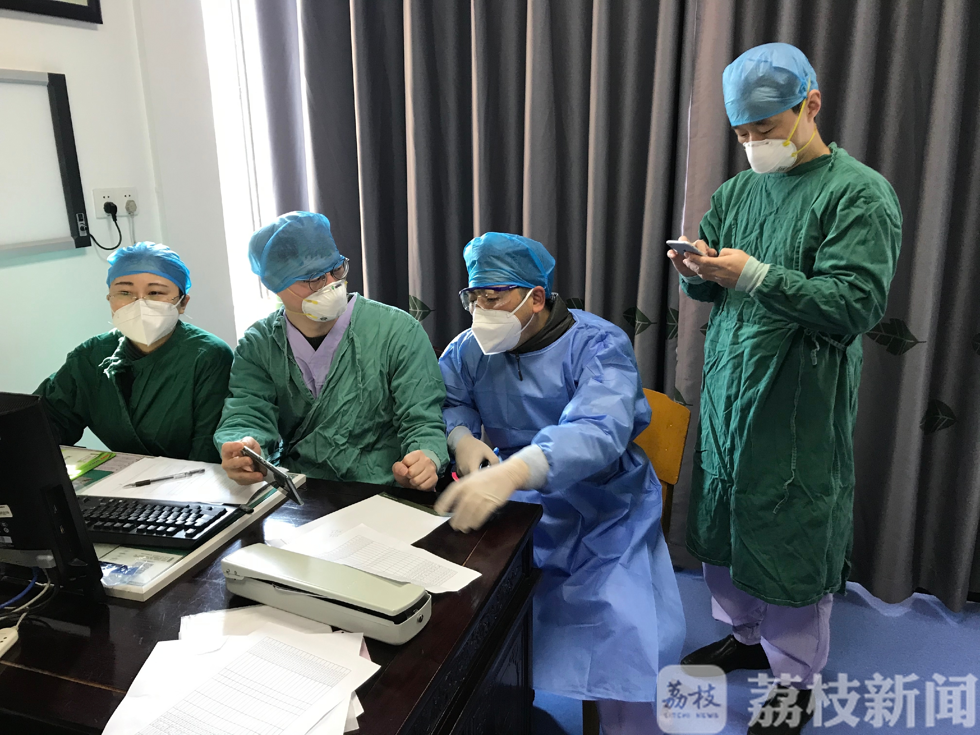 中医院■记住这些英雄!江苏省中医院“疫线”医护人员分批平安回家