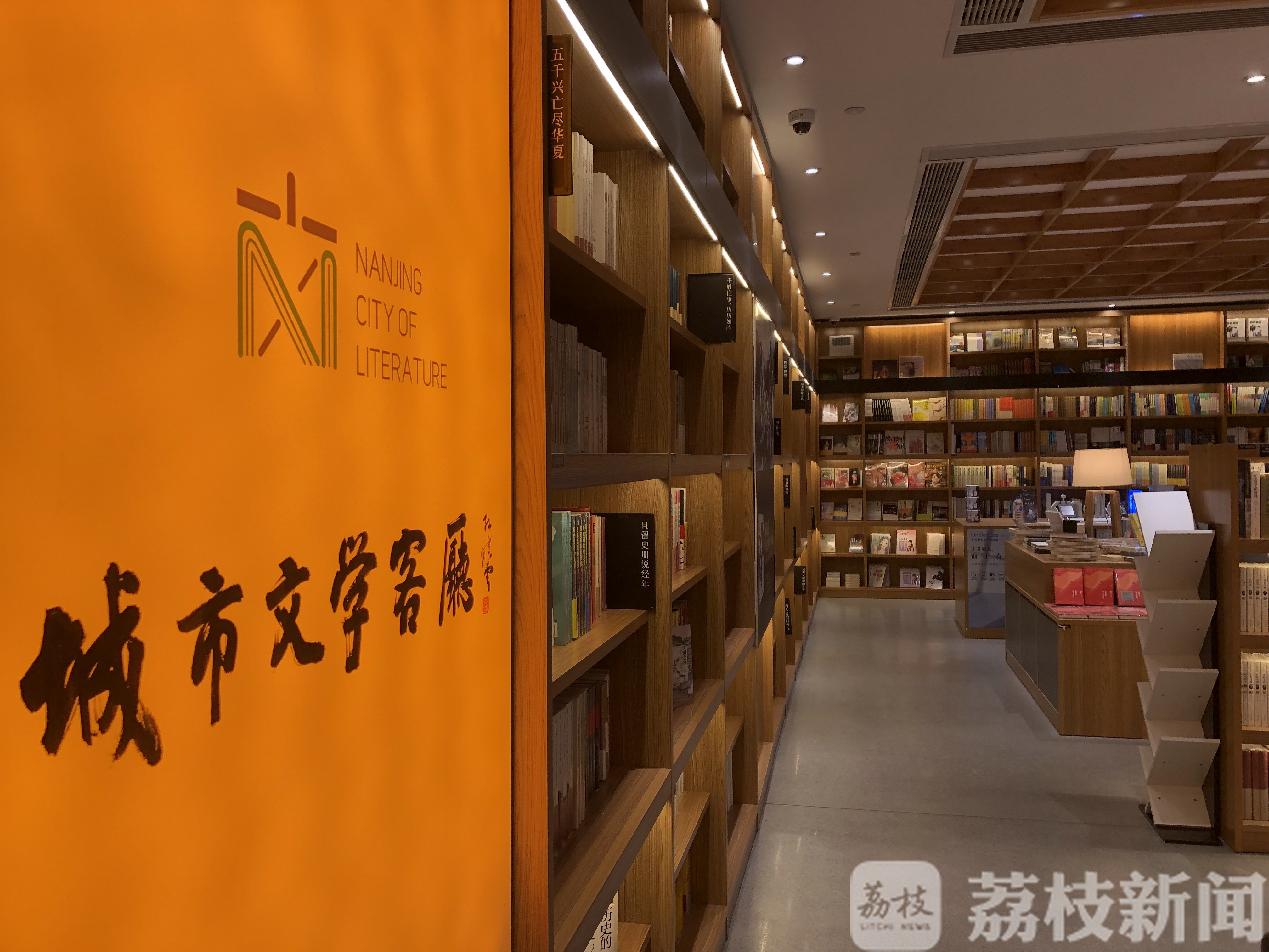 阅读■疫情如何改变我们的阅读？“大部头”取代“碎片化”，“数字阅读”依然火热