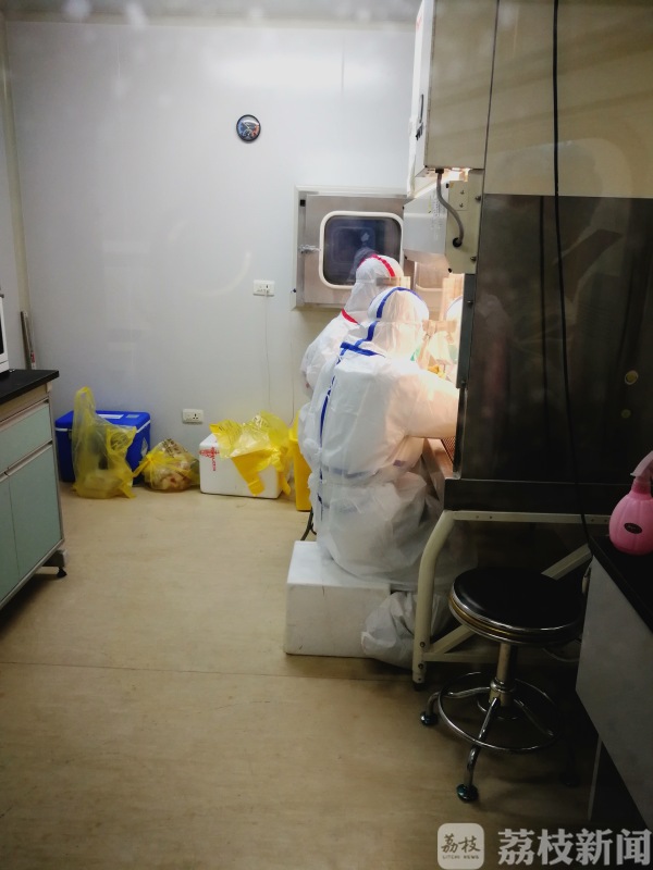 前线速递|支援黄石的首支江苏力量：每天工作12小时 曾立下军令状