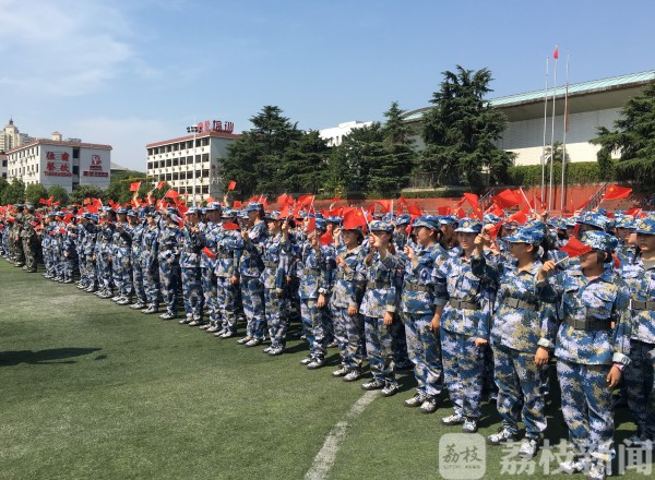 消防宣传进军训终极版来了！“火焰蓝”燃爆南艺操场（视频）