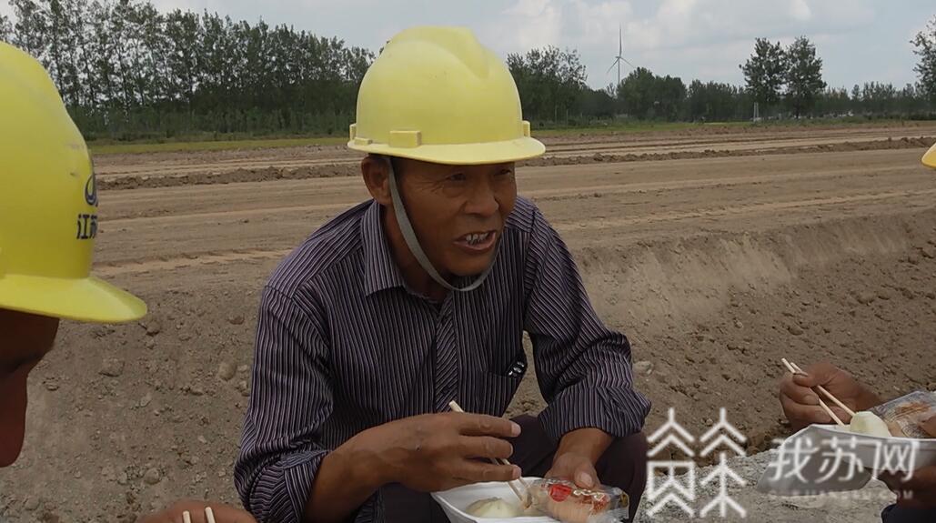 【公路建设】我省持续推进省级干线公路建设丨国庆我在岗 节日不休抢抓黄金施工期