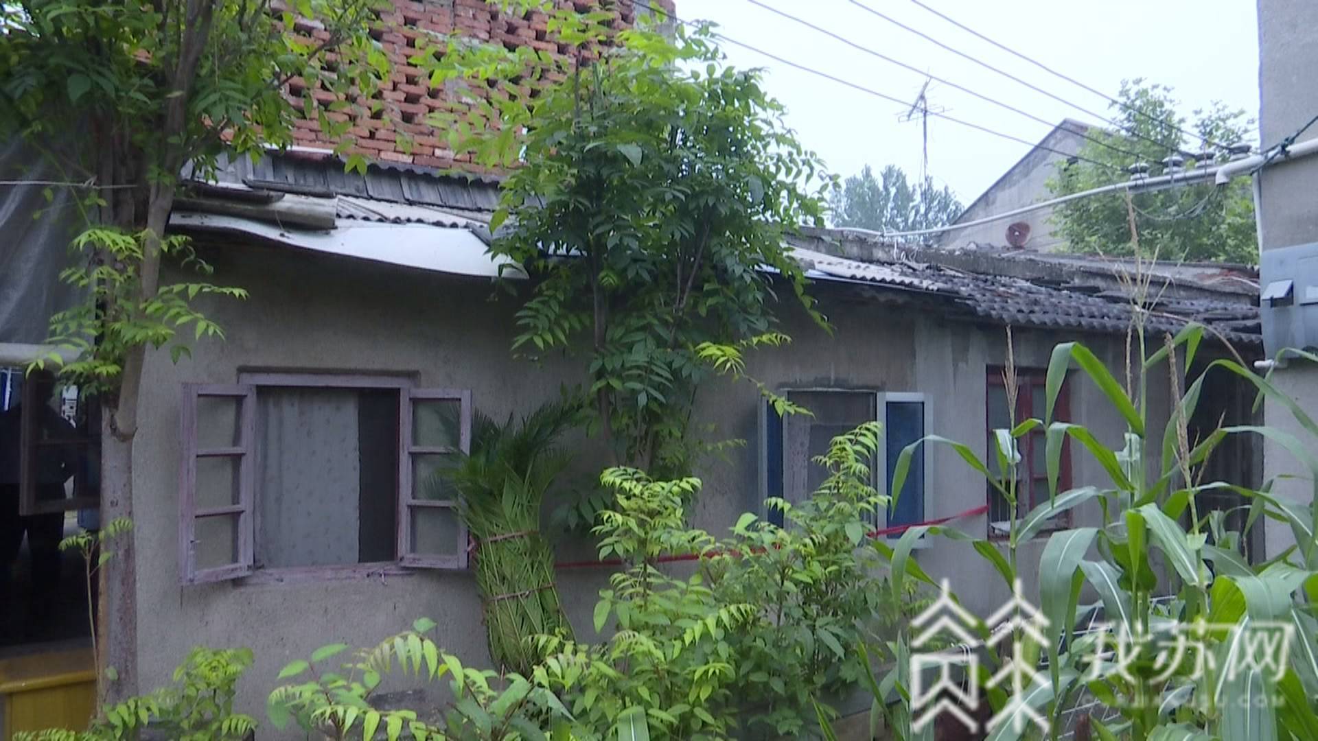 『危房』南京排查危房隐患 暴雨间隙期