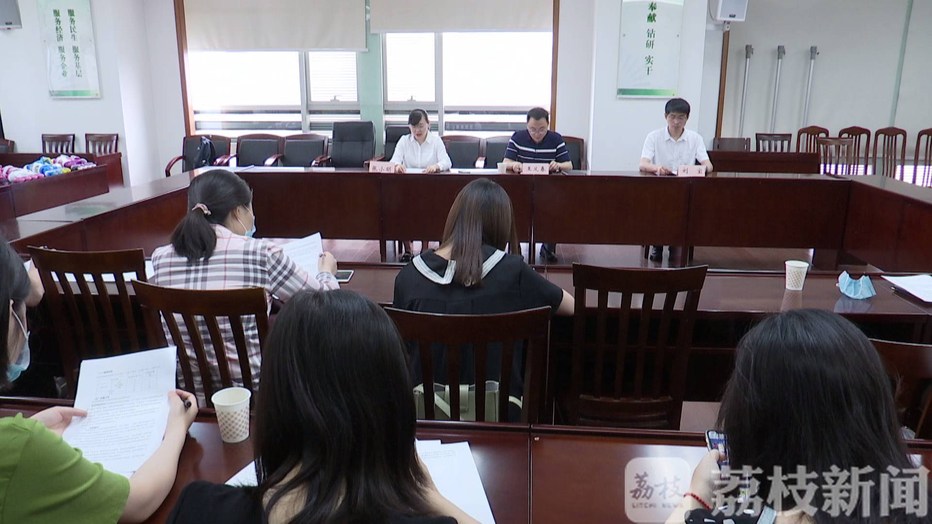 不合格■服装、轮滑、奶瓶应该这样选 注意！这些儿童用品不合格