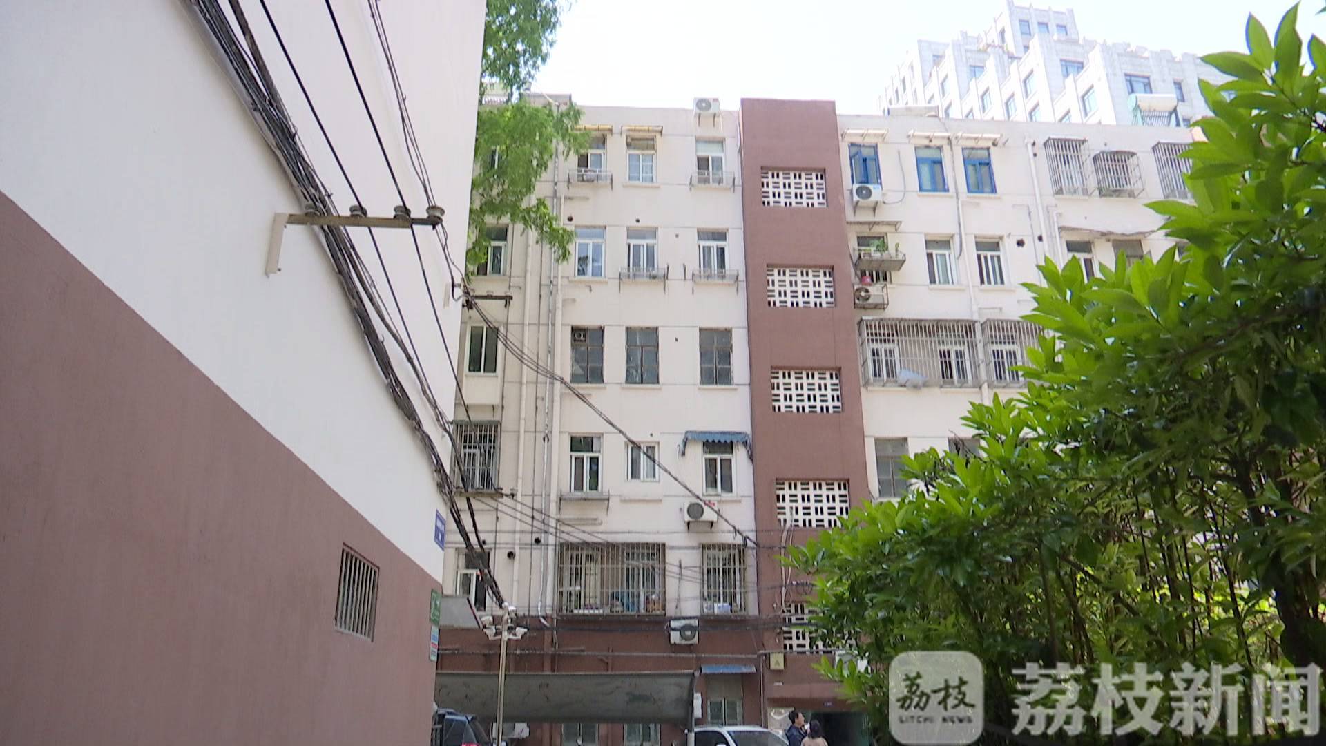 「小区」打响废弃车辆“清剿战”！ 全民齐动手