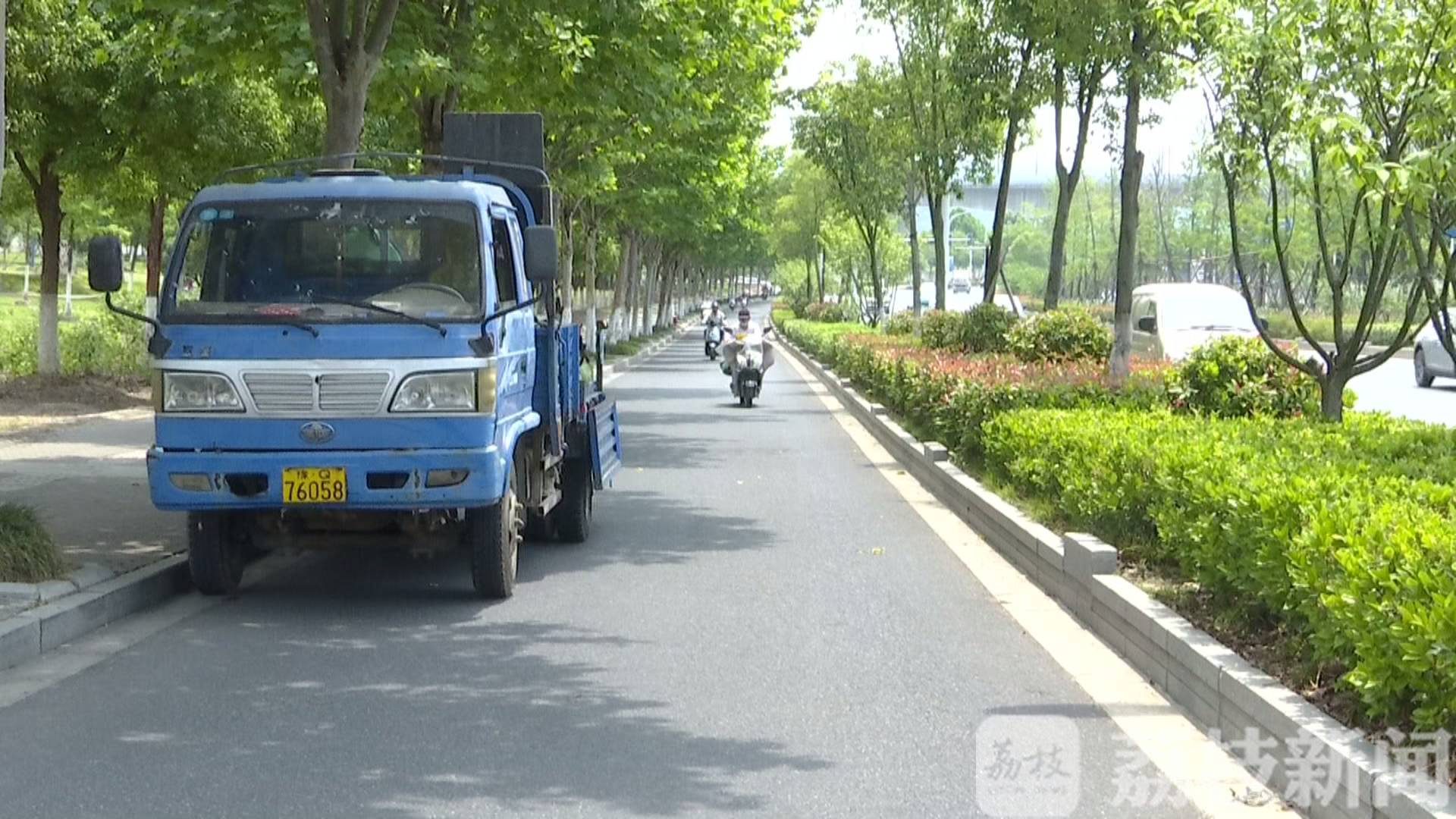 西瓜：今年的西瓜临时疏导摊点还有吗？ 西瓜大量上市