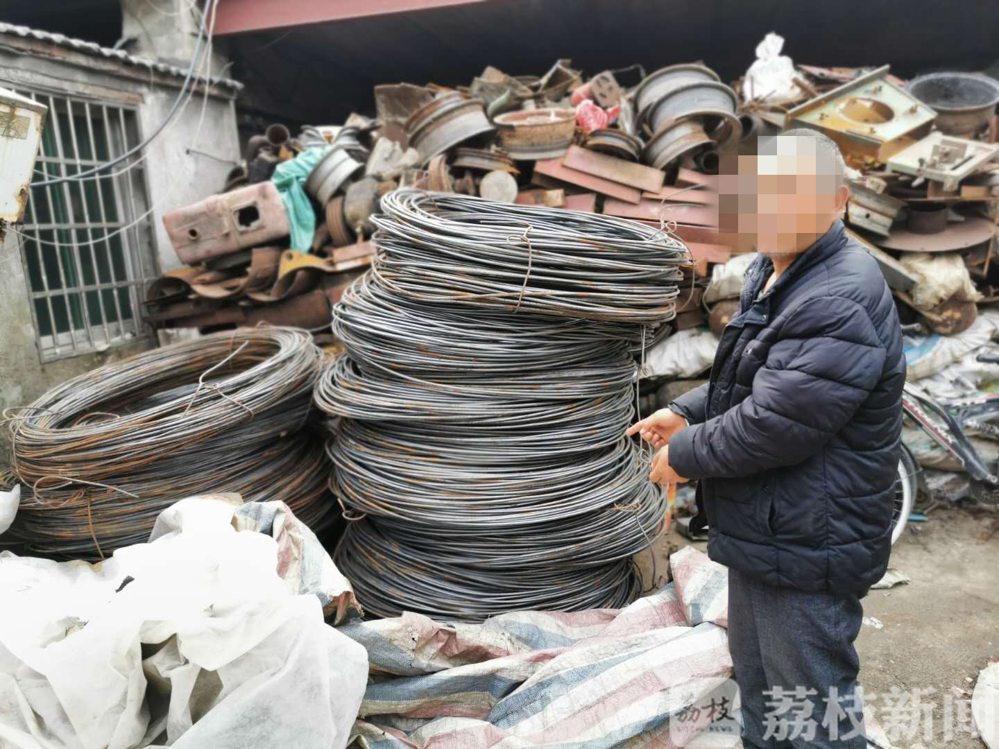 特种■三个人“蚂蚁搬家”盗走国家重点工程十余吨特种钢