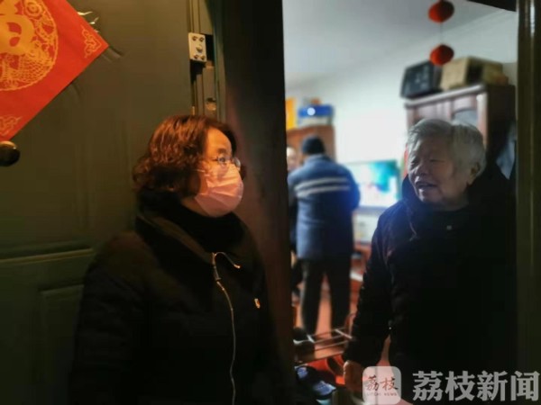 镇江：“战疫”一线，这些“最美夫妻档”齐上阵！