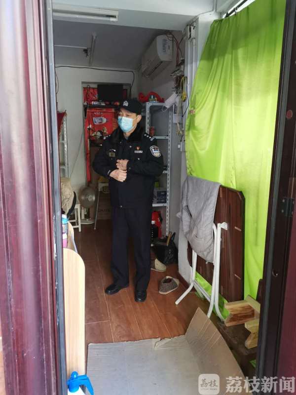 镇江：江滨“老村长”张军的战“疫”24小时