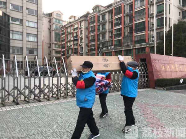 我是党员|这群平均年龄超70岁的“老娘舅”们，尽心守护社区安全