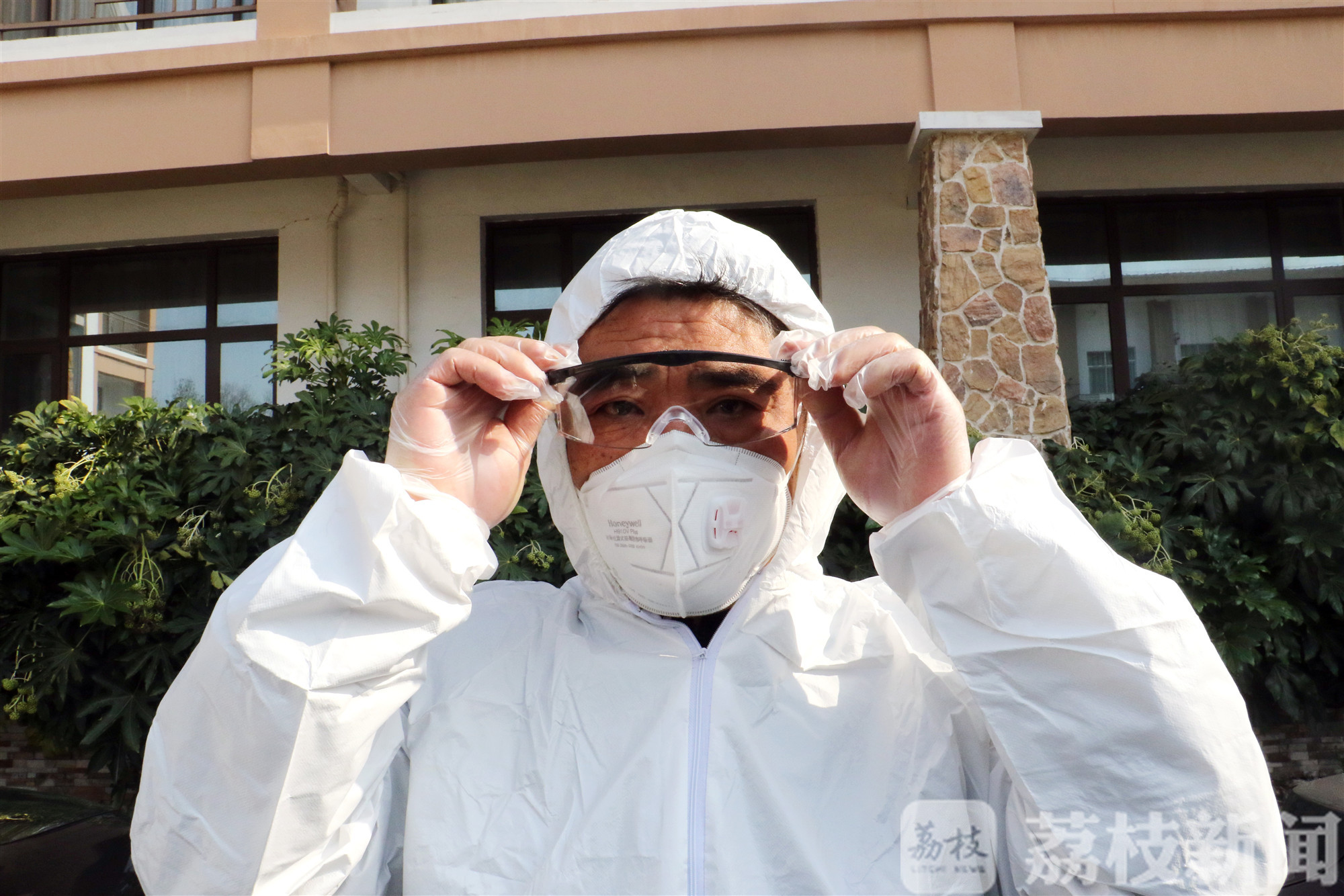 民警■抗疫战场上，有一种力量叫“我是老民警”