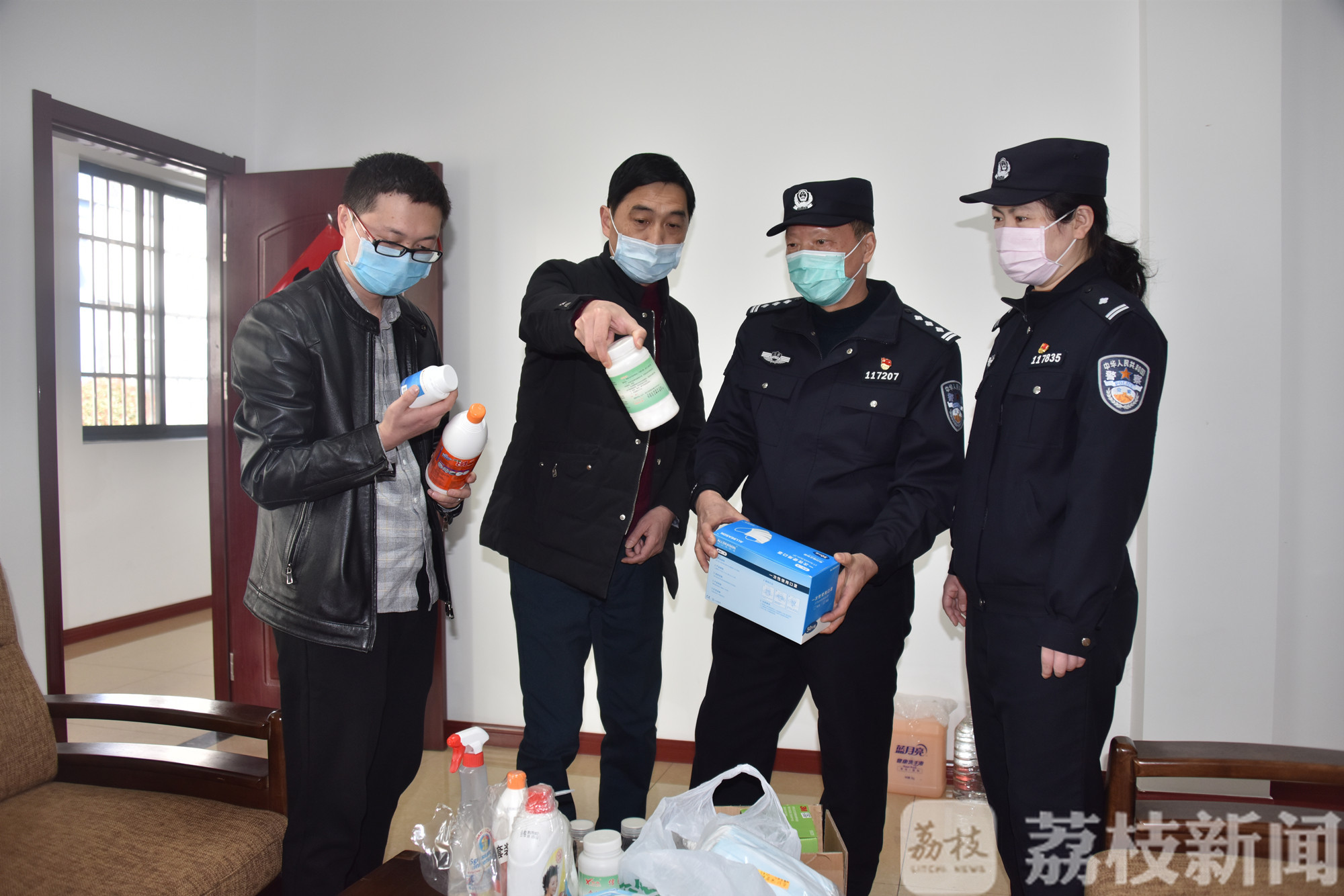 民警■抗疫战场上，有一种力量叫“我是老民警”