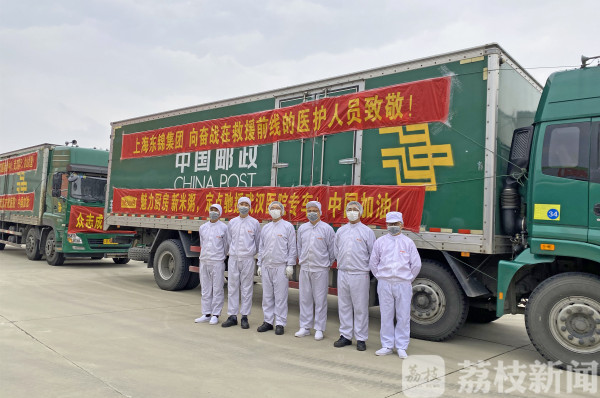 8万袋速食粥驰援武汉，为一线防疫人员补充能量