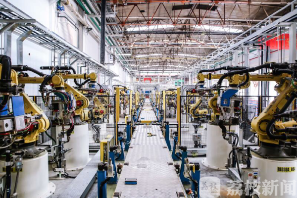 省级示范智能车间复工复产：拉动供应链“一起动起来”