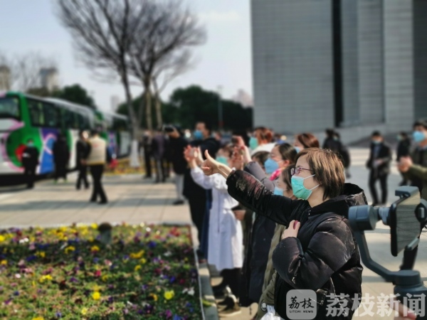 武汉，我们来了！无锡130位白衣勇士再出发！