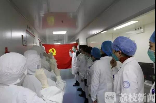 这首歌献给你，生命线上的白衣战士！