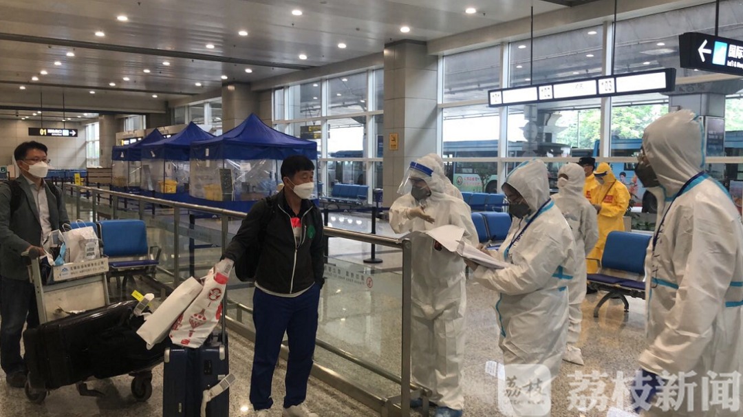 ■助力外资企业复工复产：95名韩籍员工包机回锡复工