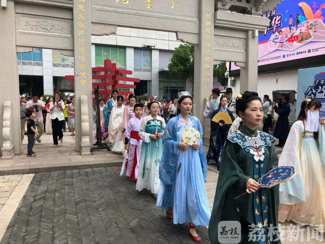 无锡■一年吸引游客超300万人次！无锡这条千年小巷成“网红”