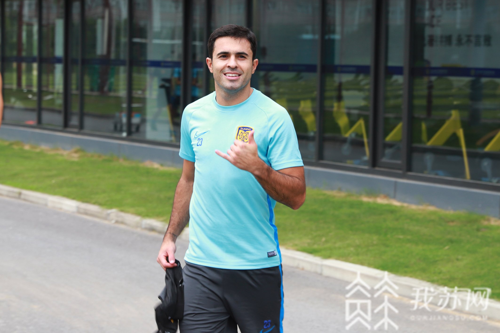 #外援#备战新赛季特殊赛程 久违了!江苏苏宁主帅和三外援归队