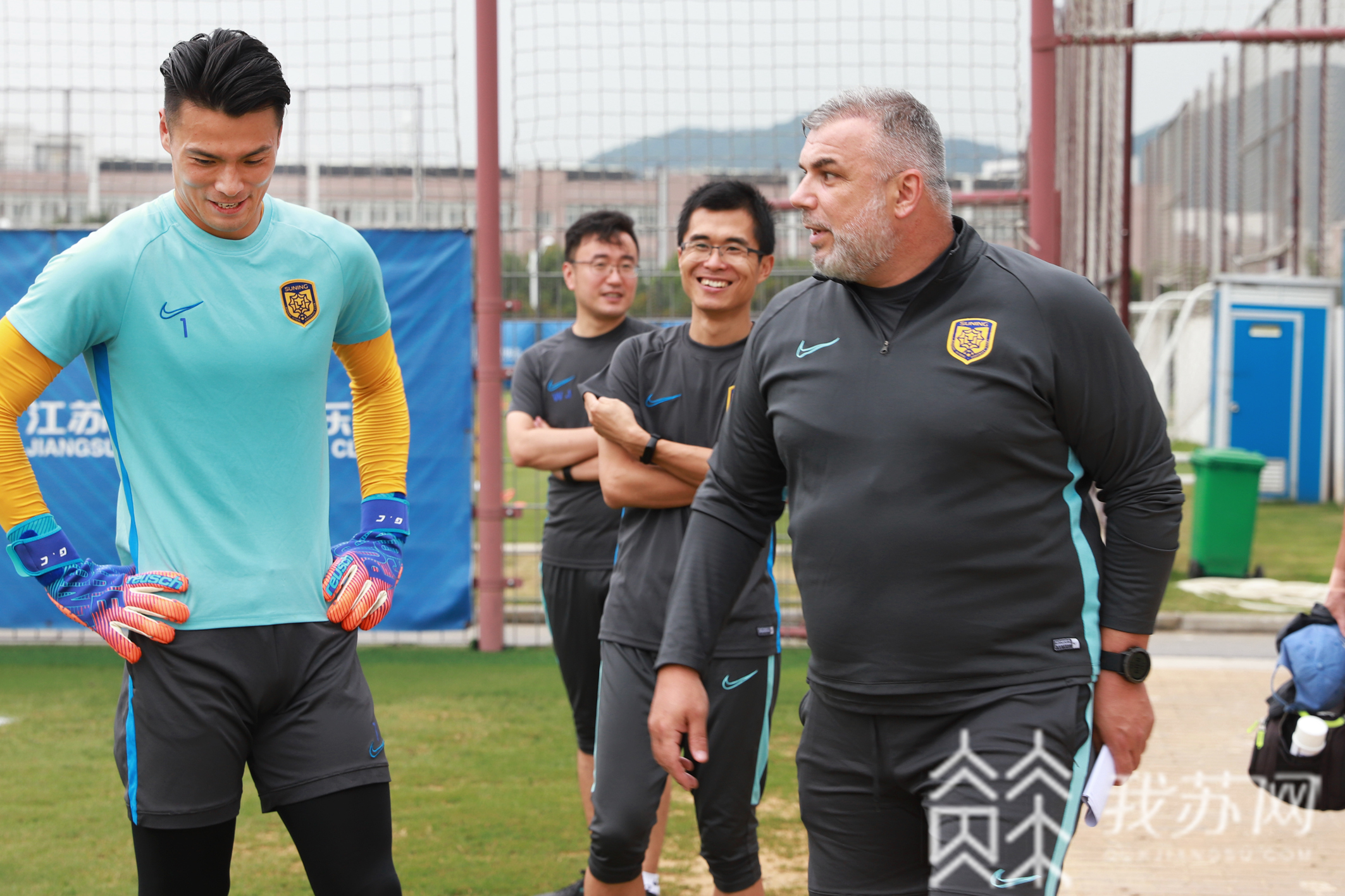 #外援#备战新赛季特殊赛程 久违了!江苏苏宁主帅和三外援归队