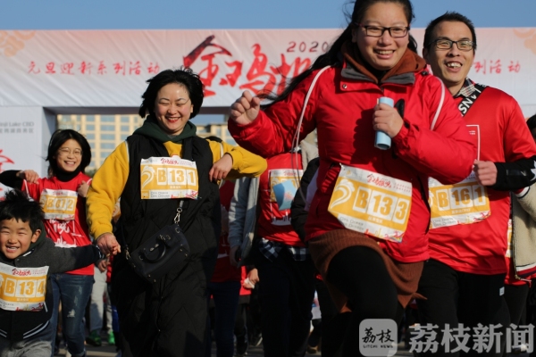 寒山寺听钟声、跨年烟火秀、城市定向赛，苏州人这样迎接新年