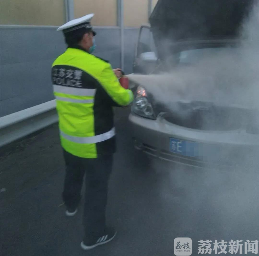 ：到底是啥问题？ 两起车辆自燃事故