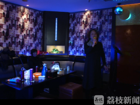 复工■娱乐场所正式复工：第一波人已“嗨”起来了！