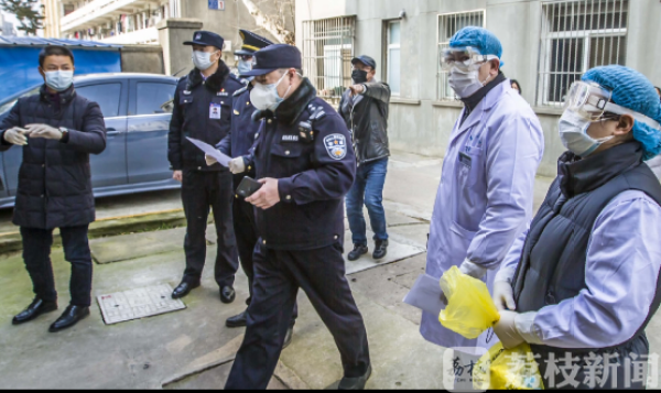 警察爸妈：待战“疫”胜利，我们一起吃团圆饭！（视频）