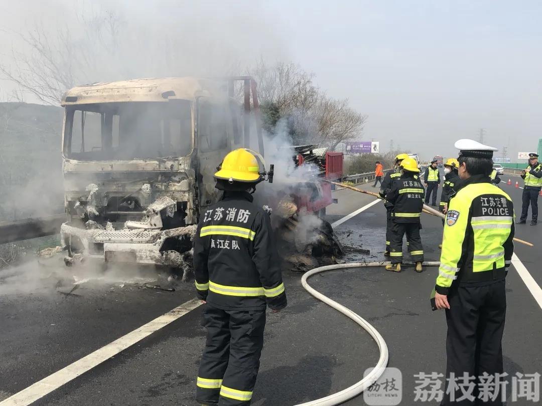 ：到底是啥问题？ 两起车辆自燃事故