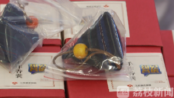 冬季流感高发 《约见名医》送香囊防流感